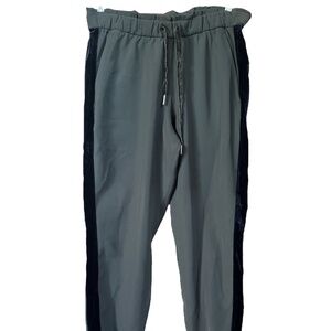 Lululemon On the Fly Jogger